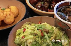 Pork Lard Crumbs Stir-fried with Cabbage