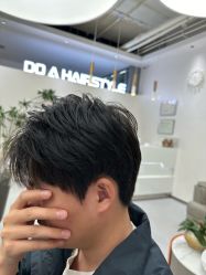 -DO A HAIRSTYLE