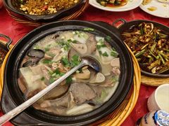 -侬佳蒸菜馆(听潮店)