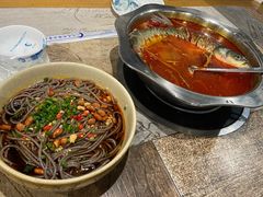 酸汤鱼火锅-苗姑酒堂(仁义社区店)