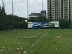 -仙霞高尔夫练习场-停车场