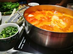 -尚尚仙·酸汤猪手·猪肚鸡火锅(华联万柳购物中心店)