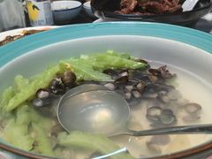 -鑫悦楼煎蟹·16年海鲜大排档