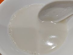 热豆浆-老上海里弄味道(知春路店)