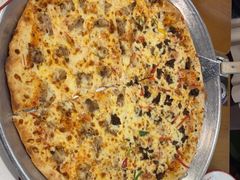 -Tube station站点比萨(王府井百货店)