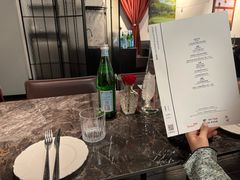 -LESCEDARS Brasserie Bistro香柏树