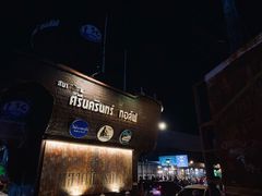 -席娜卡琳火车铁道夜市