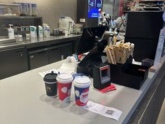 -瑞幸咖啡(凯德龙之梦莘庄店)