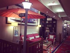 -喜鹊愉家酒店(郑州曼哈顿博览中心地铁站店)