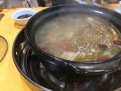 -濠轩阁特色生蚝火锅(水湾路店)