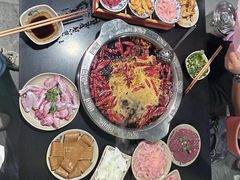 -洞亭火锅(防空洞总店)