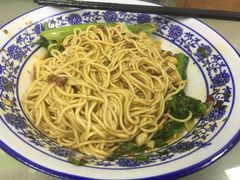 -渝之汇牛肉豌杂面