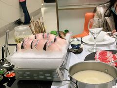 -红鼎豆捞·非遗鲍皇汤火锅(宝丰路店)