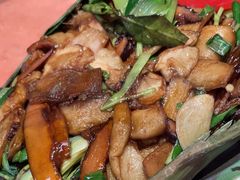 包烧野生牛肝菌-云海肴·汽锅鸡·云南菜(天山百盛优客店)