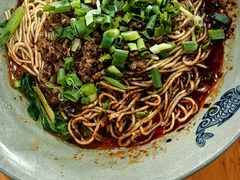 -丁丁猫重庆小面(徐州路店)