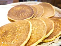 黄金玉米饼-东来菜馆•手抓海鲜家常菜•海鲜锅贴(鸽子窝店)