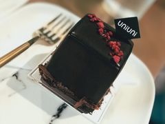-UNI UNI(环亚凯瑟琳店)