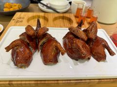 金牌脆皮玻璃纸乳鸽-粤集·手工粤菜(皇庭广场店)