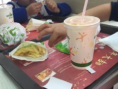 -华莱士·全鸡汉堡(火车站店)