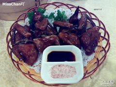 乳鸽BB-品鱼庄酒家(新世界大酒店店)