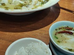 -鱼亨小鲜酸菜鱼(大信店)