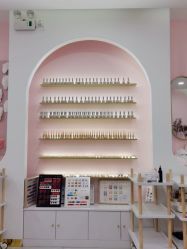 -花系美·美甲美睫精品店