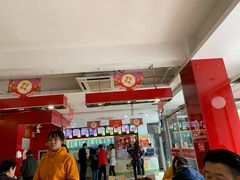 大堂-闫家驴肉老店(华电一校店)