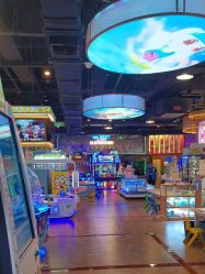 -卡通尼乐园(荟聚中心店)