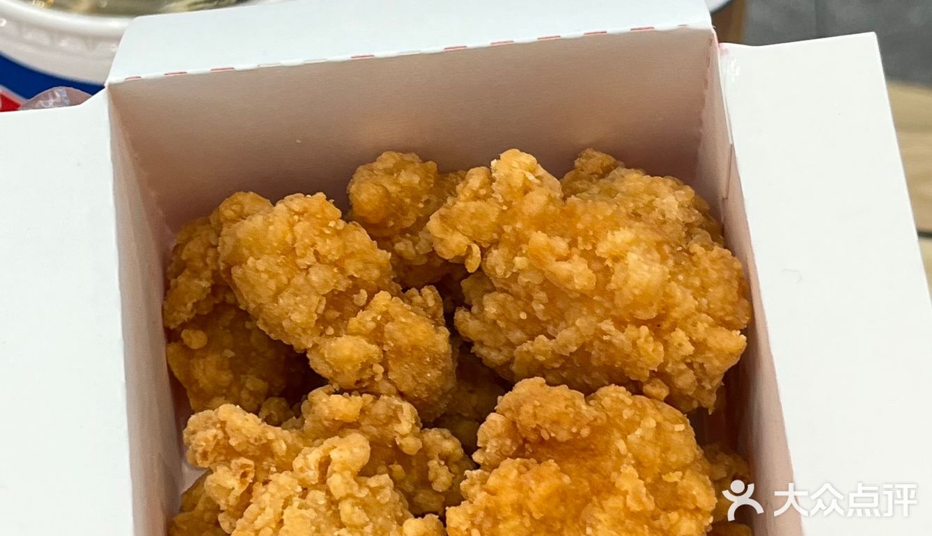 在郑州！！吃中国汉堡🍔get端午扇子…吼可爱！！