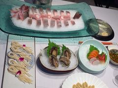 -泓炙颐凤鲜海鲜火锅料理(桐乡店)