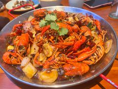 -休记光头香辣蟹干锅(绵竹店)
