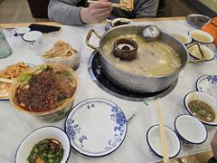 -朴小妹人参鸡汤火锅(长白山万达店)