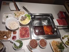 -海底捞火锅鲜切牛肉主题店(长寿路店)