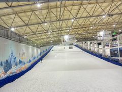 -乔波室内滑雪场
