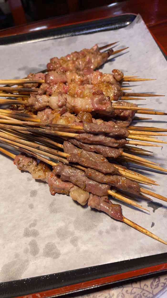 老杨头烧烤(总店)-"昨天我们5点多去取的十号因老杨头没到,.