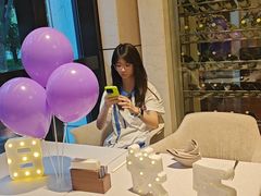 -广州万富希尔顿酒店·感趣自助餐厅·金秋蟹宴生蚝海鲜刺身