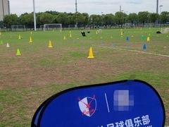 -Riverside河畔少儿足球培训(前滩店)