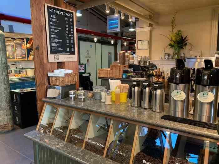 petit ami-"对这个地址有点疑惑,是在格兰威尔岛上的市.