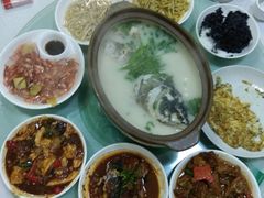 -天乐农家鱼头王(天目湖店)