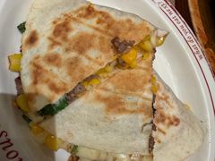 -玛格萝妮比萨屋(四平店)