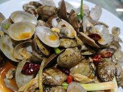 -四川小胡子海鲜(丁村万人海鲜广场店)