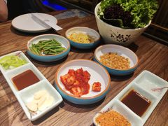 -明洞阿姨·韩式酱蟹烤肉·创意料理(三元桥店)