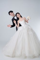 -雪中彩影婚纱摄影·微光艺术中心