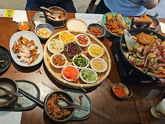 -包整·丝娃娃(一览甲秀楼风景店)