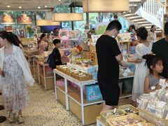 -猫的天空之城概念书店(北戴河蔚蓝海岸店)