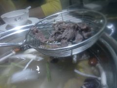 嫩肉-名门潮牛·鲜牛肉海鲜火锅.烧烤自助餐厅(诚丰广场店)