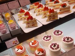 -巴黎贝甜(大宁国际商业广场店)