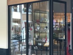 -王府井奥莱临潼小镇(临潼店)