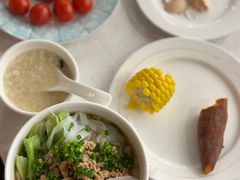 -南宁世纪君悦大酒店(青秀万达滨湖路地铁站店)