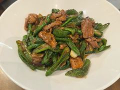 -黄泥岗·地道湖北菜(奥特莱斯店)